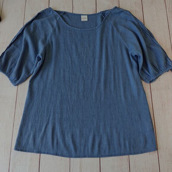 Kaileigh chambray cold shoulder blouse sz L - Picture 6 of 8
